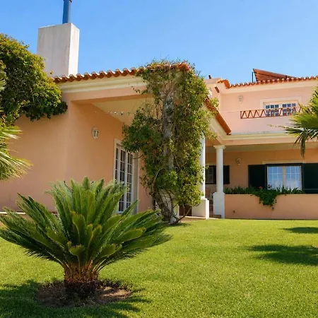 Villa Luxury Coastal With Heated Pool Basketball Court & Ocean Views Near Lisbon