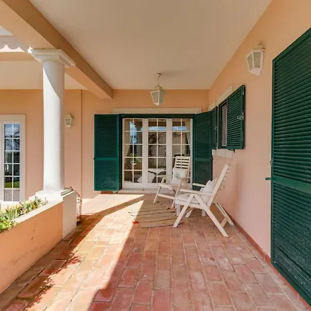 Luxury Coastal With Heated Pool Basketball Court & Ocean Views Near Lisbon Vila