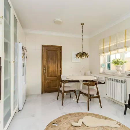 Villa Luxury Coastal With Heated Pool Basketball Court & Ocean Views Near Lisbon Lourinhã