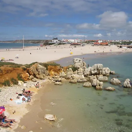 Luxury Coastal With Heated Pool Basketball Court & Ocean Views Near Lisbon Villa *